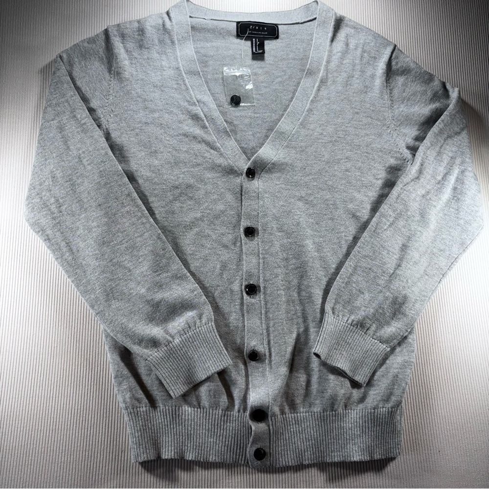 21men Light Gray Cardigan Sweater